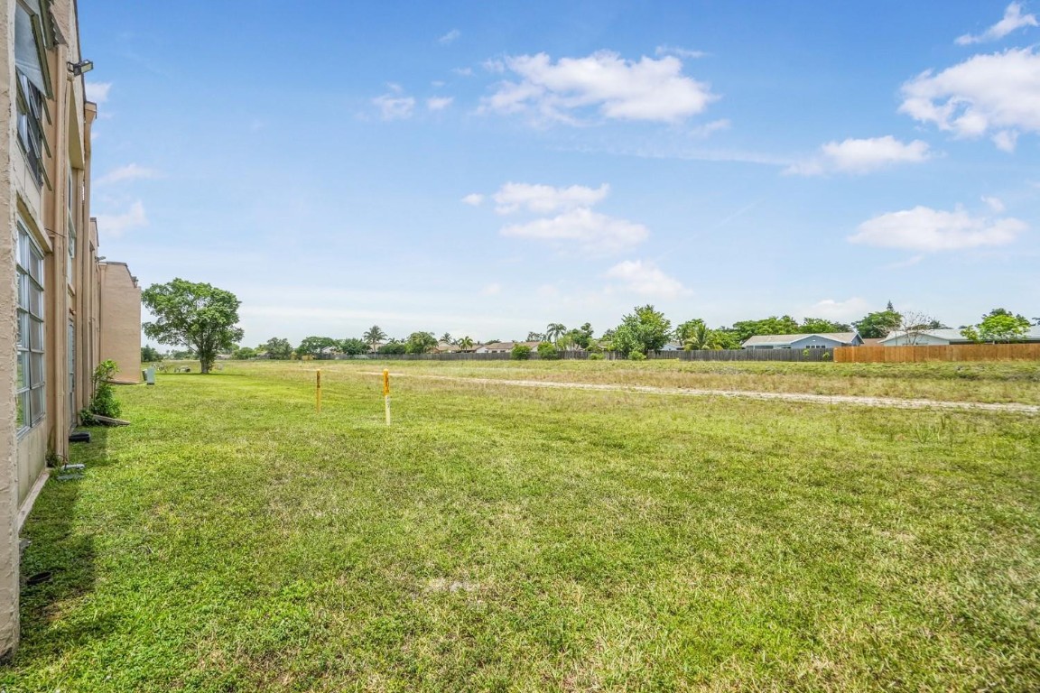 Sunrise Lakes 111 Condo - Residential