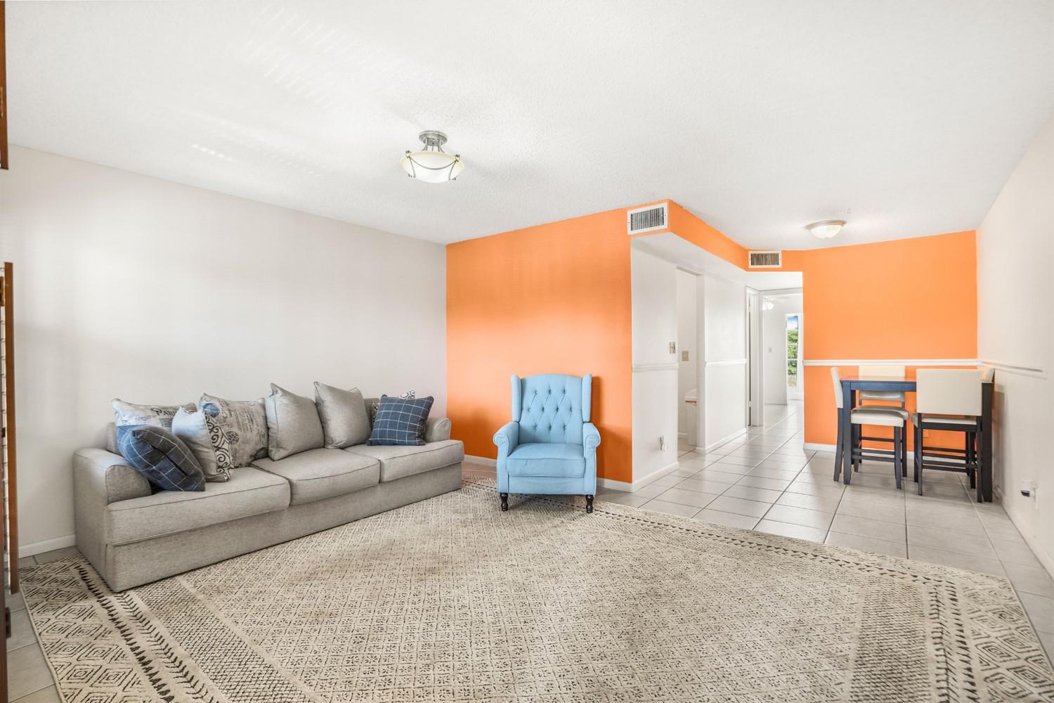 Sunrise Lakes 111 Condo - Residential