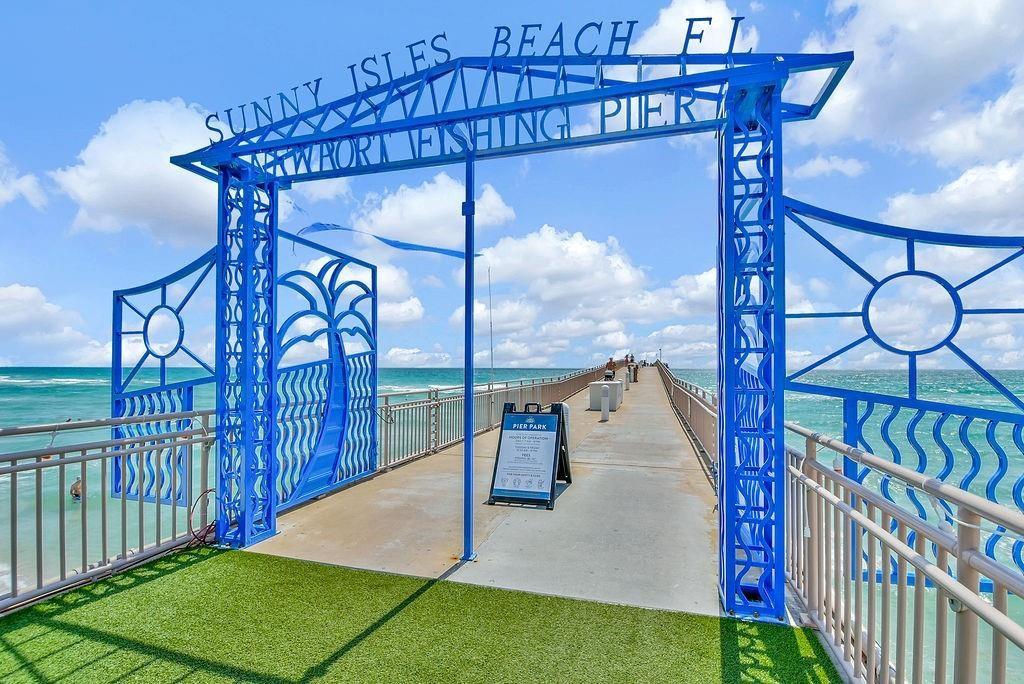 La Perla - Residential Lease