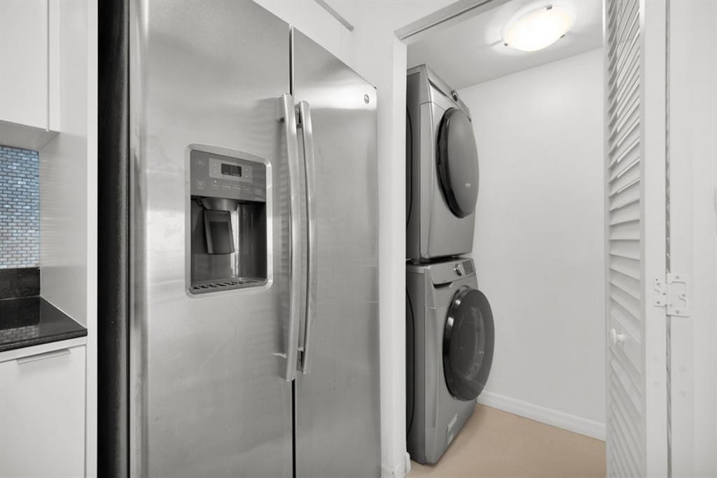 La Perla - Residential Lease