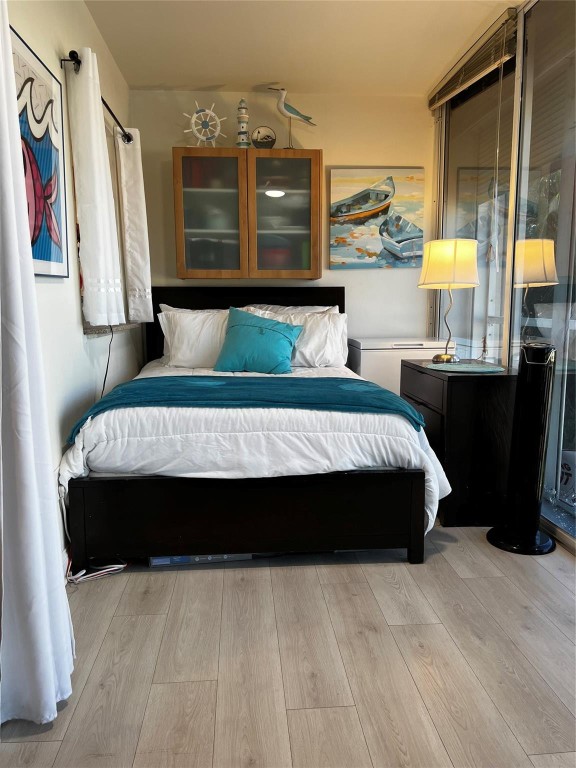 YACHT VIEW CONDO - Residential