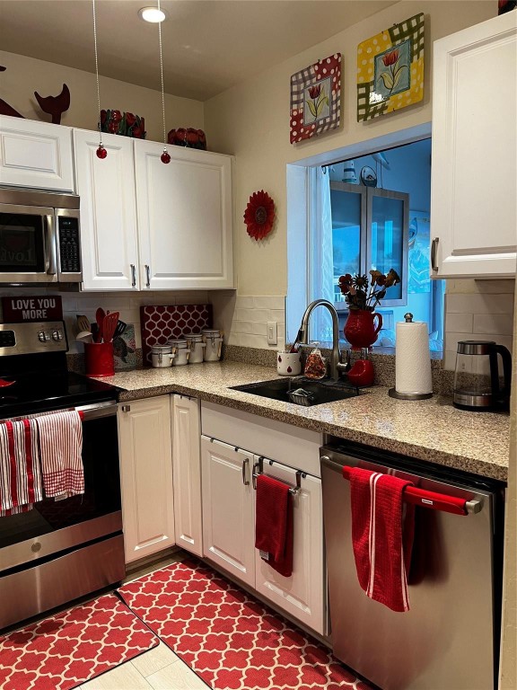 YACHT VIEW CONDO - Residential