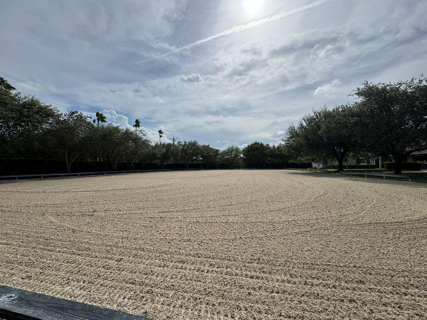 SADDLE TRAIL PARK OF WELLINGTON - Residential