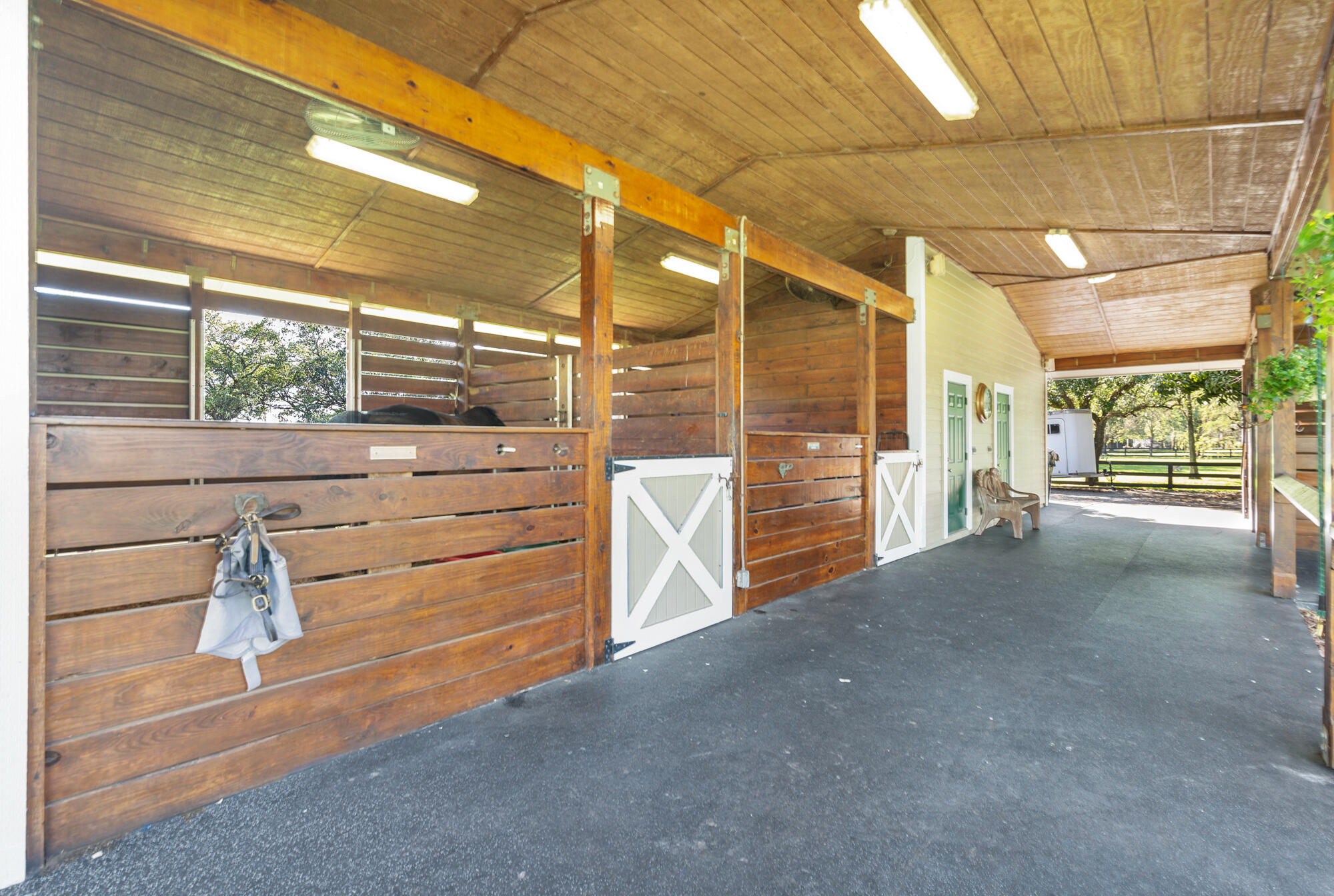 SADDLE TRAIL PARK OF WELLINGTON - Residential