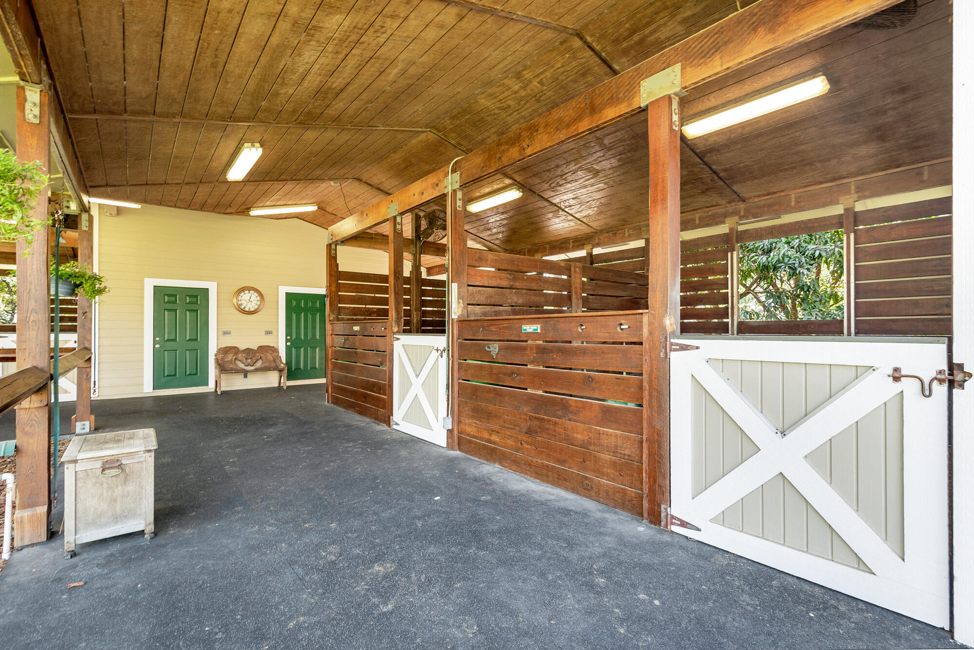 SADDLE TRAIL PARK OF WELLINGTON - Residential