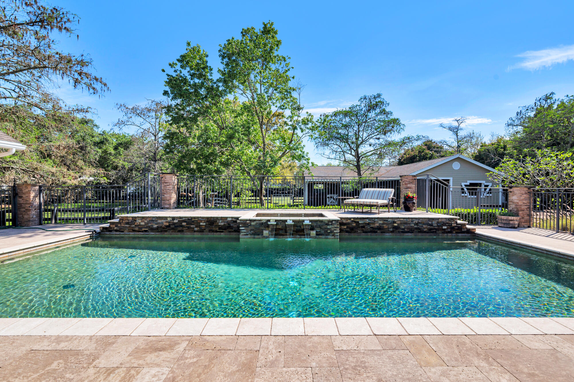 SADDLE TRAIL PARK OF WELLINGTON - Residential