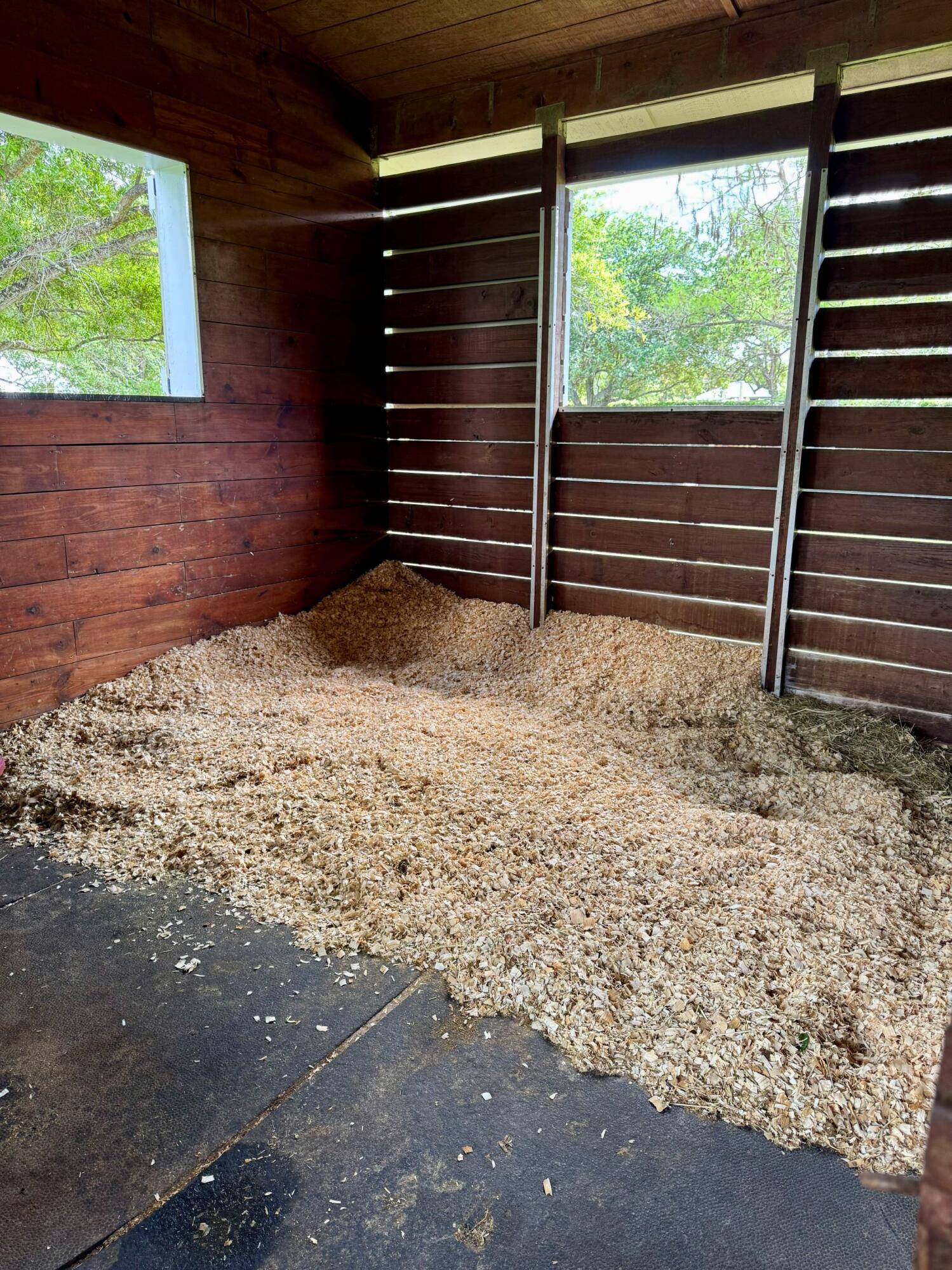 SADDLE TRAIL PARK OF WELLINGTON - Residential