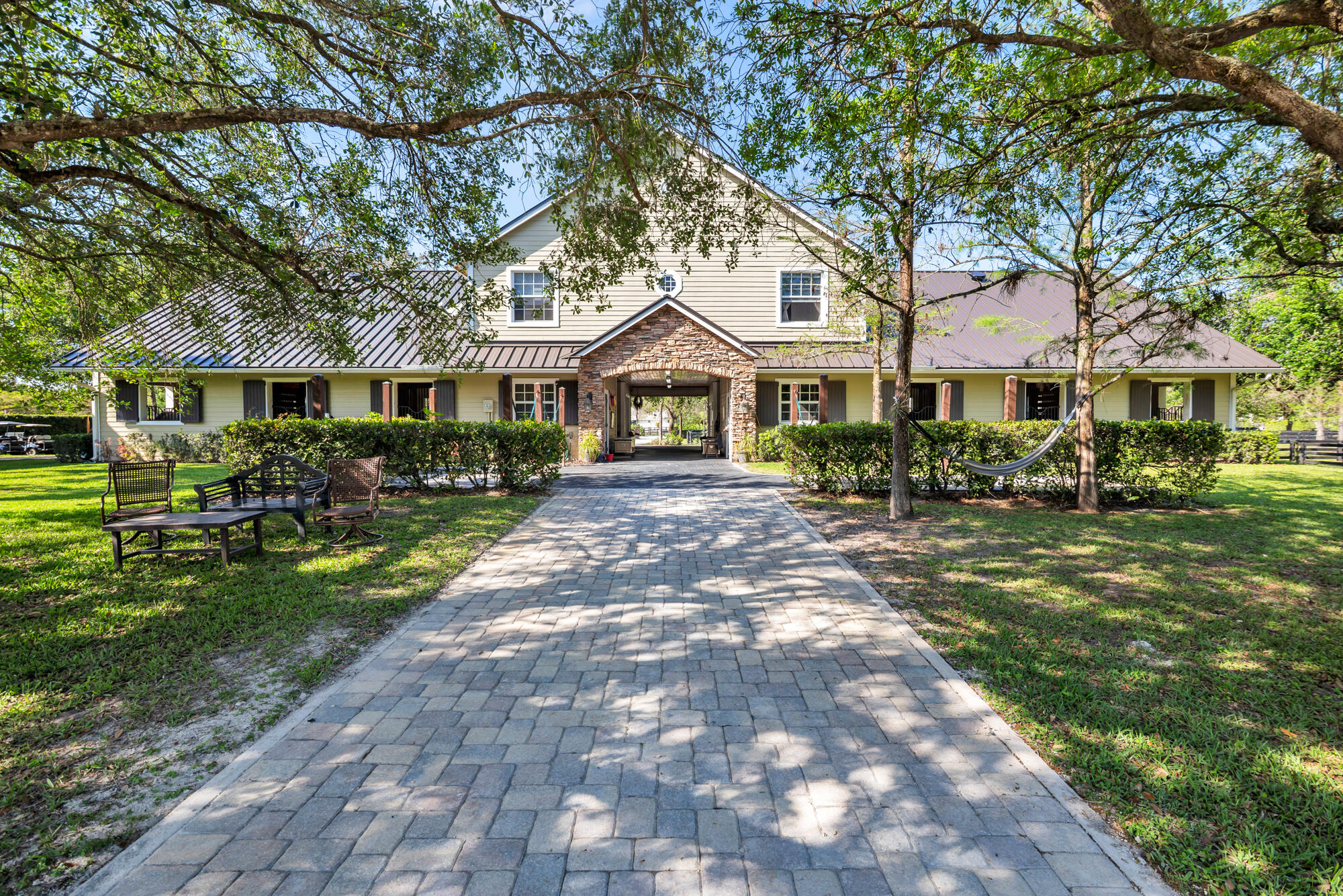 SADDLE TRAIL PARK OF WELLINGTON - Residential