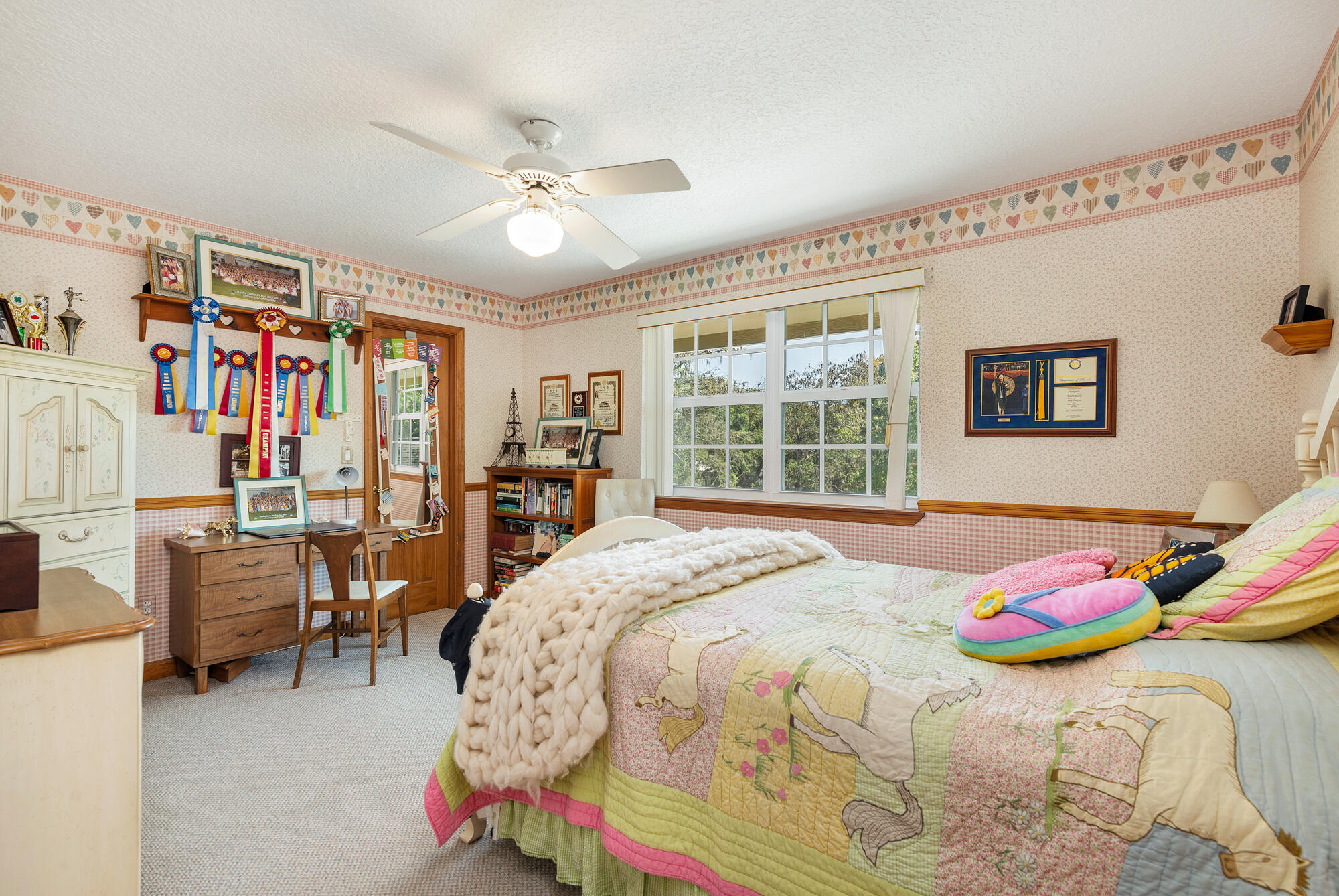 SADDLE TRAIL PARK OF WELLINGTON - Residential