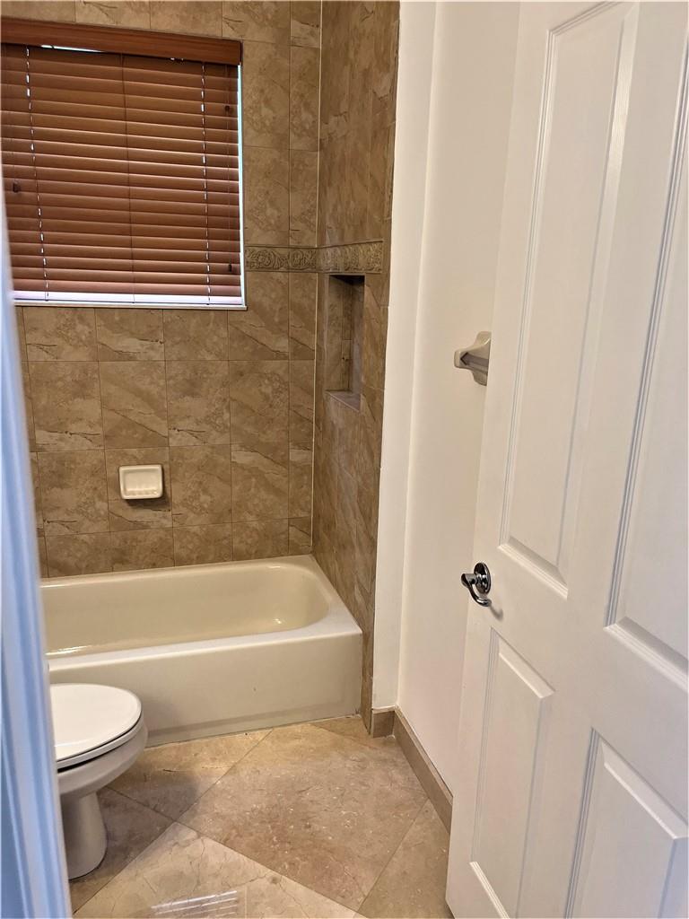 Sunset Falls 1 175-40 B - Residential Lease