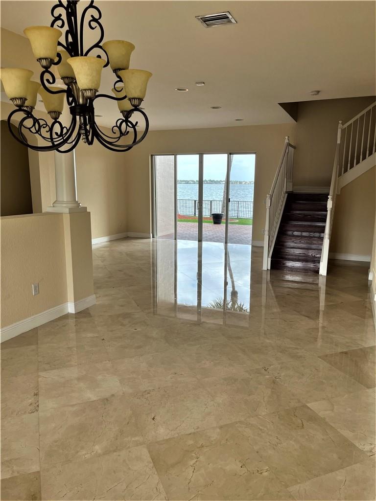 Sunset Falls 1 175-40 B - Residential Lease