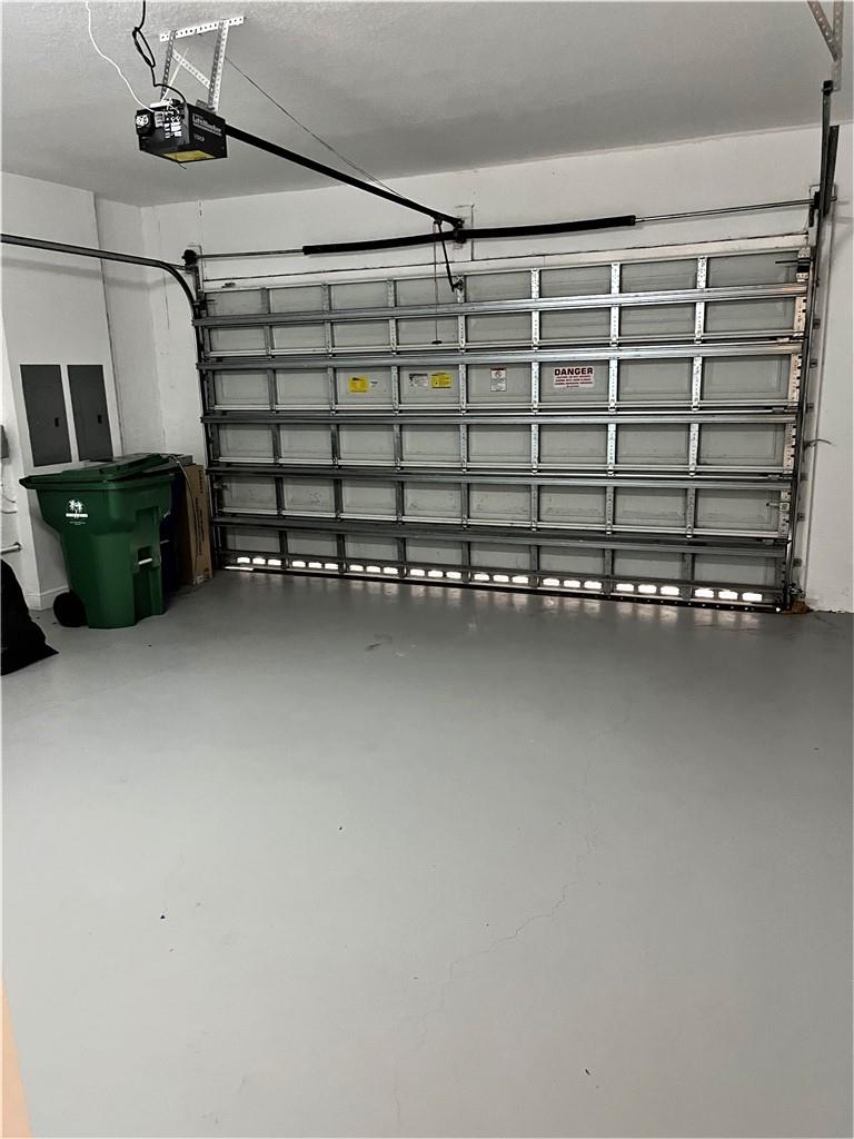 Sunset Falls 1 175-40 B - Residential Lease