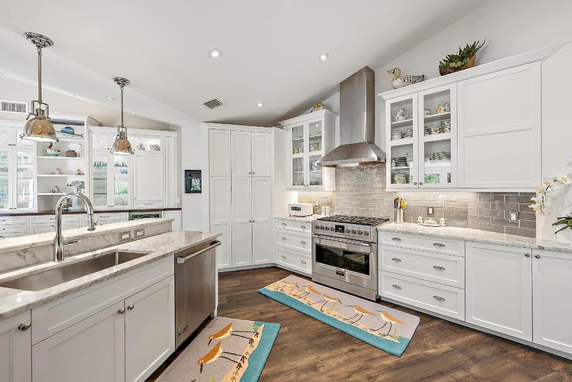 JUPITER ISLAND - Residential