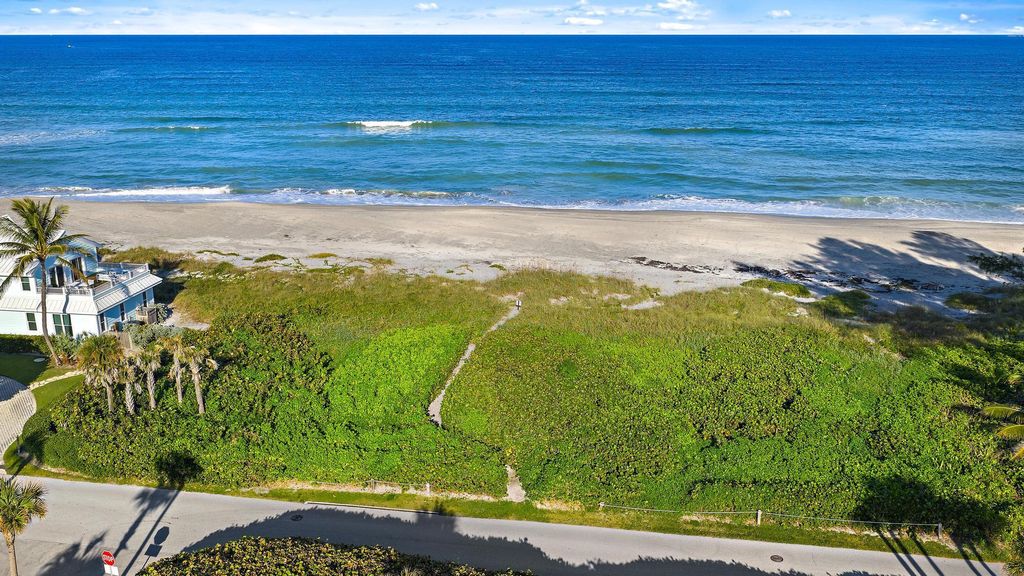 Photo of 105 Harbor Way, Jupiter Island, FL 33455 (MLS # R11143302)