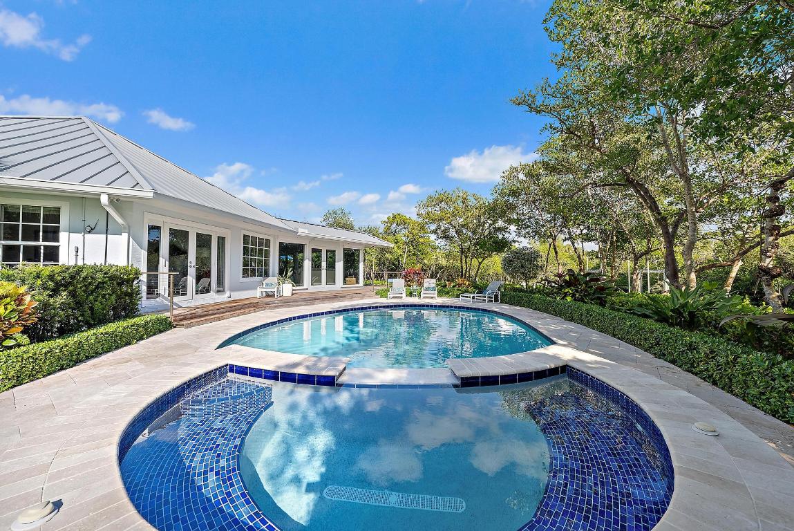 JUPITER ISLAND - Residential