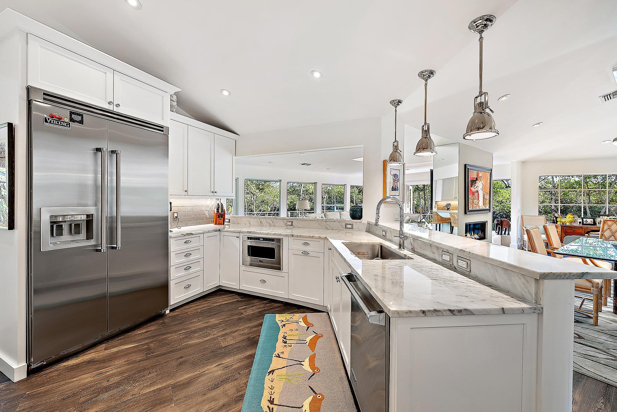 JUPITER ISLAND - Residential