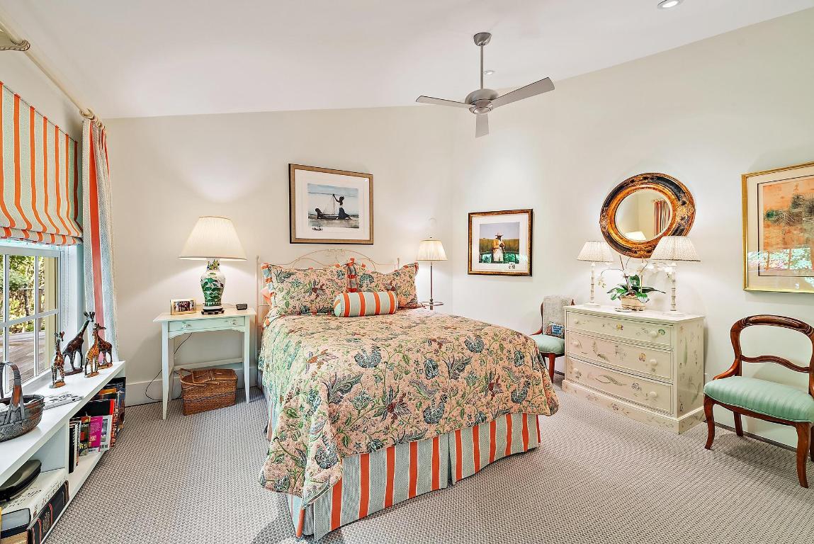 JUPITER ISLAND - Residential