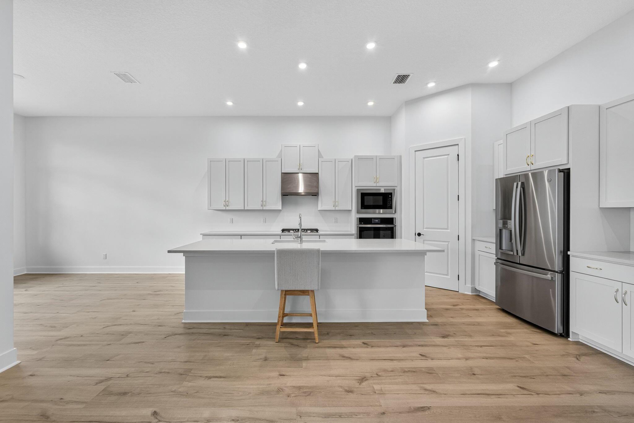 AVENIR POD 20 - Residential Lease