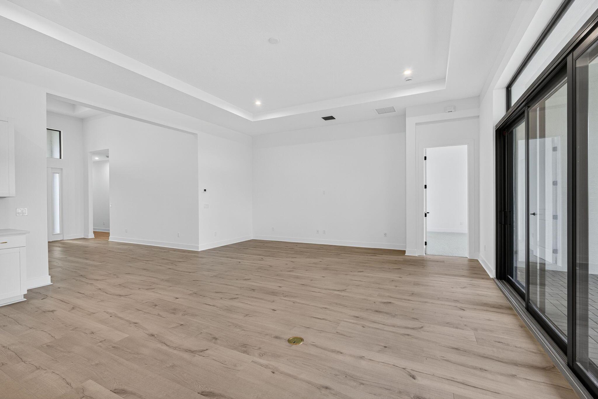 AVENIR POD 20 - Residential Lease