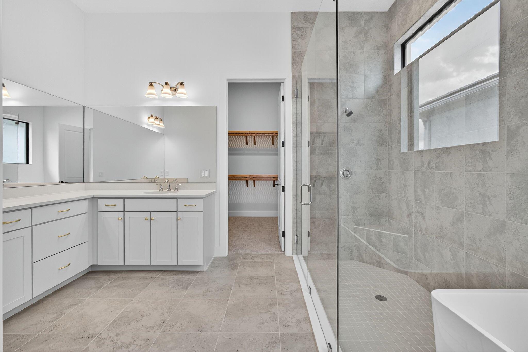 AVENIR POD 20 - Residential Lease