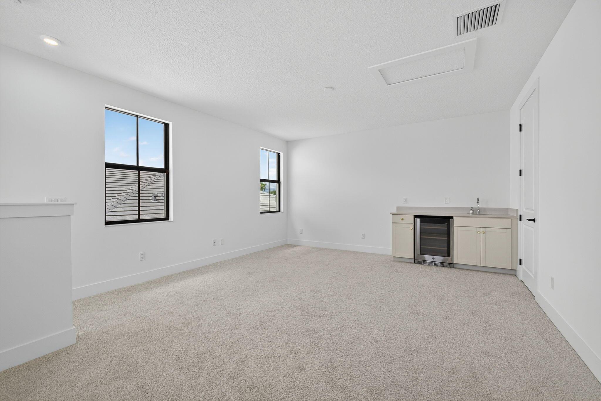 AVENIR POD 20 - Residential Lease