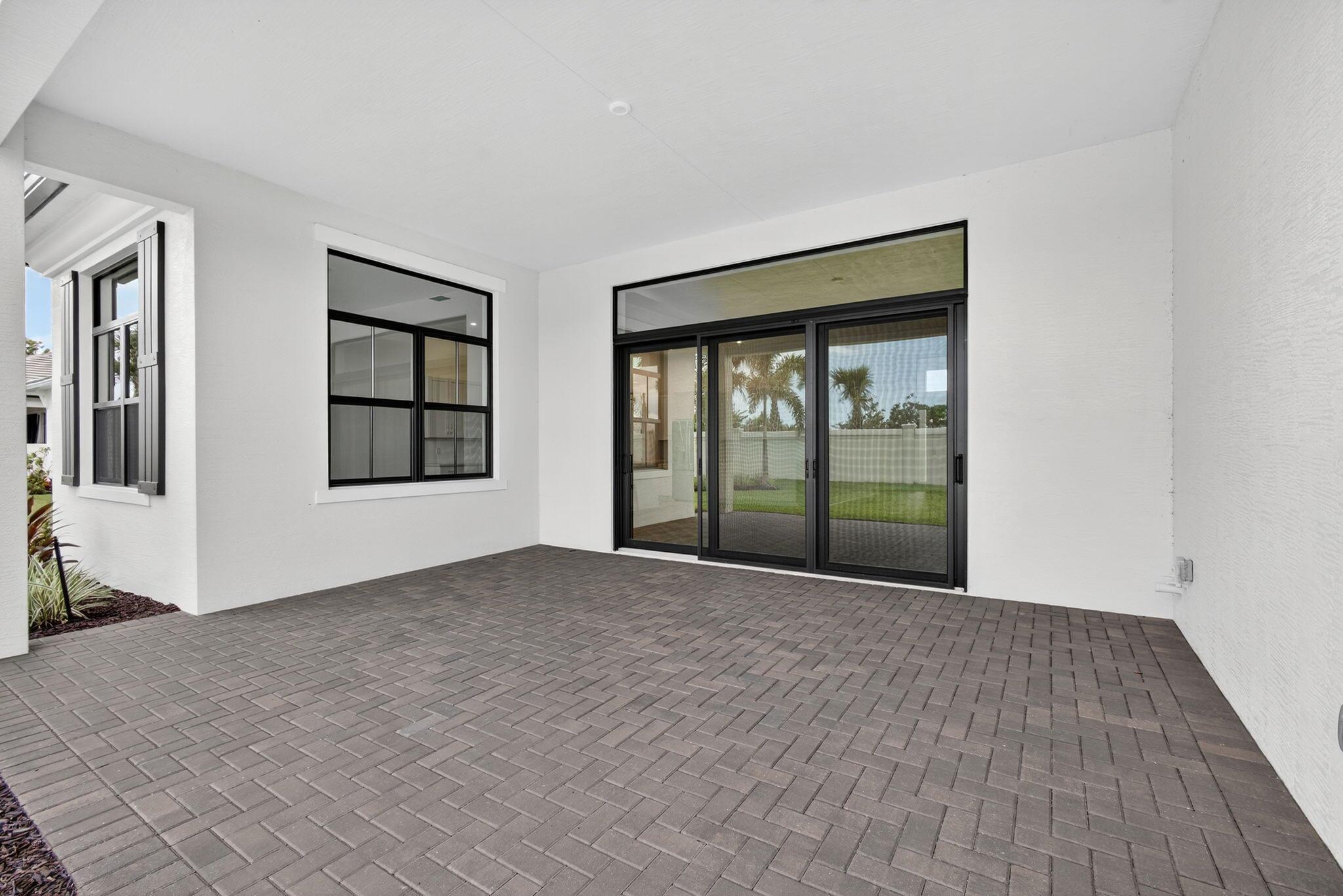 AVENIR POD 20 - Residential Lease