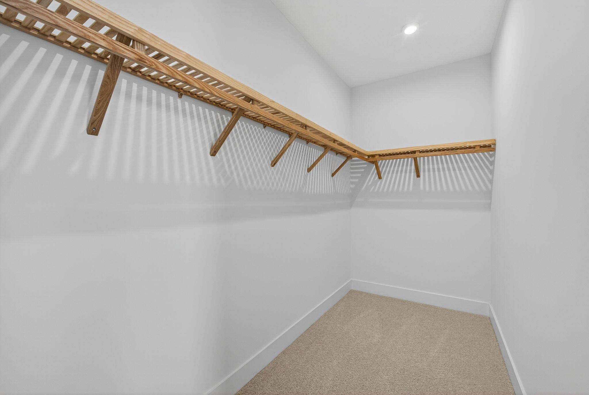 AVENIR POD 20 - Residential Lease