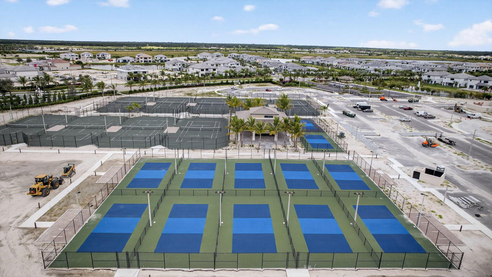 AVENIR POD 20 - Residential Lease