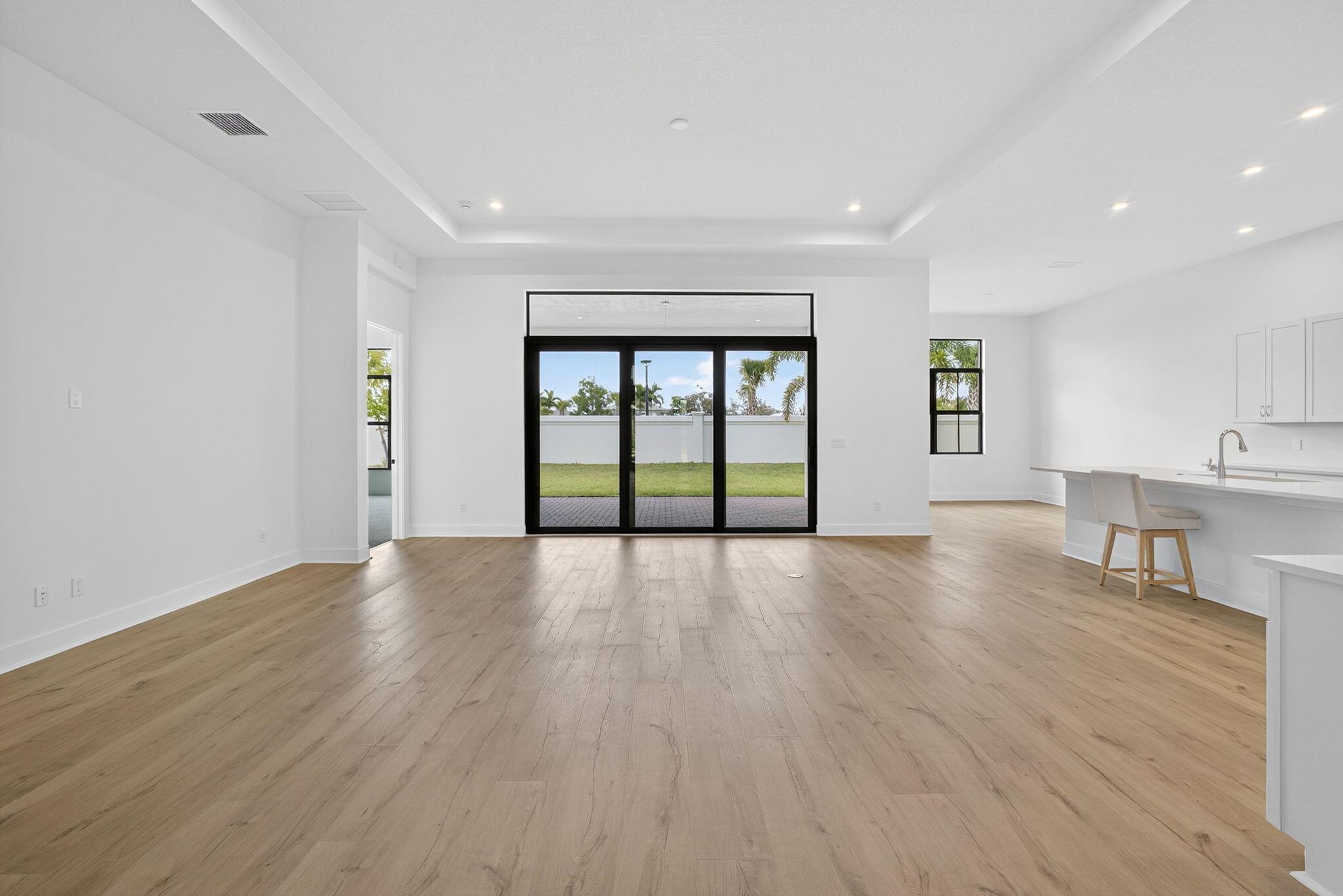 AVENIR POD 20 - Residential Lease