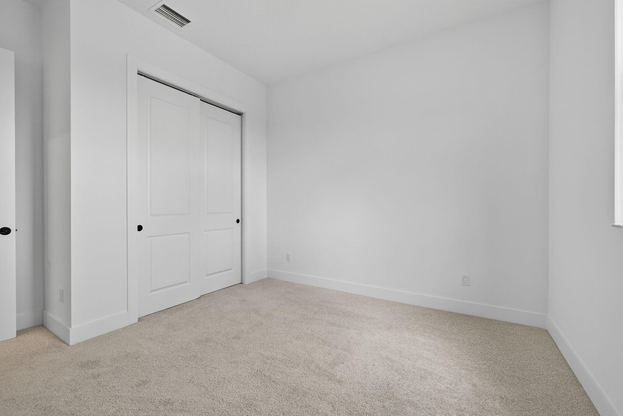 AVENIR POD 20 - Residential Lease