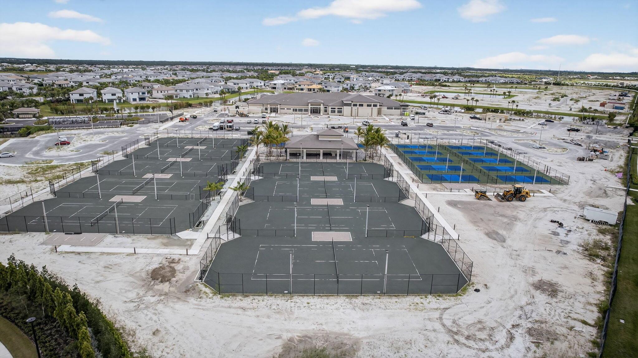 AVENIR POD 20 - Residential Lease