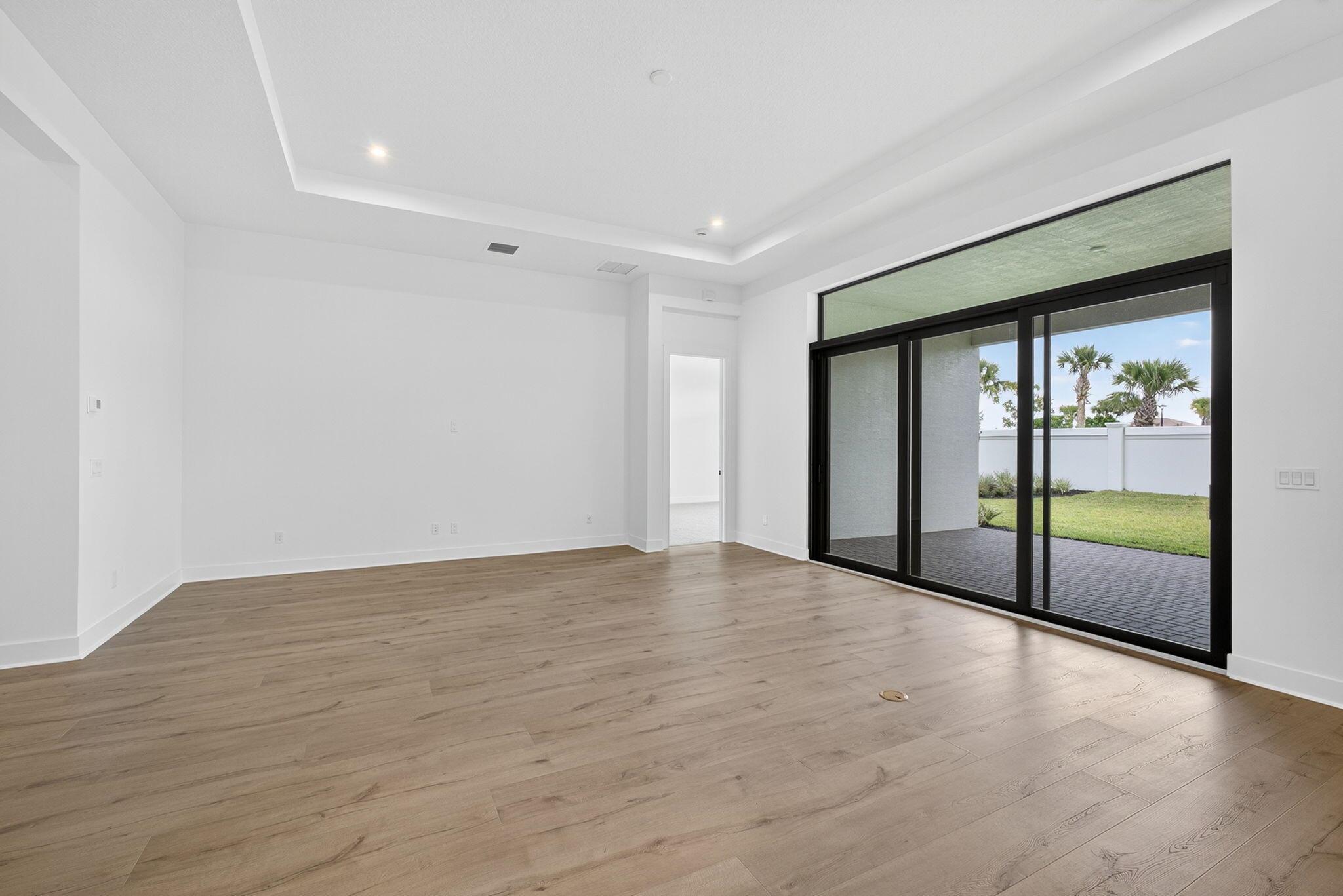 AVENIR POD 20 - Residential Lease