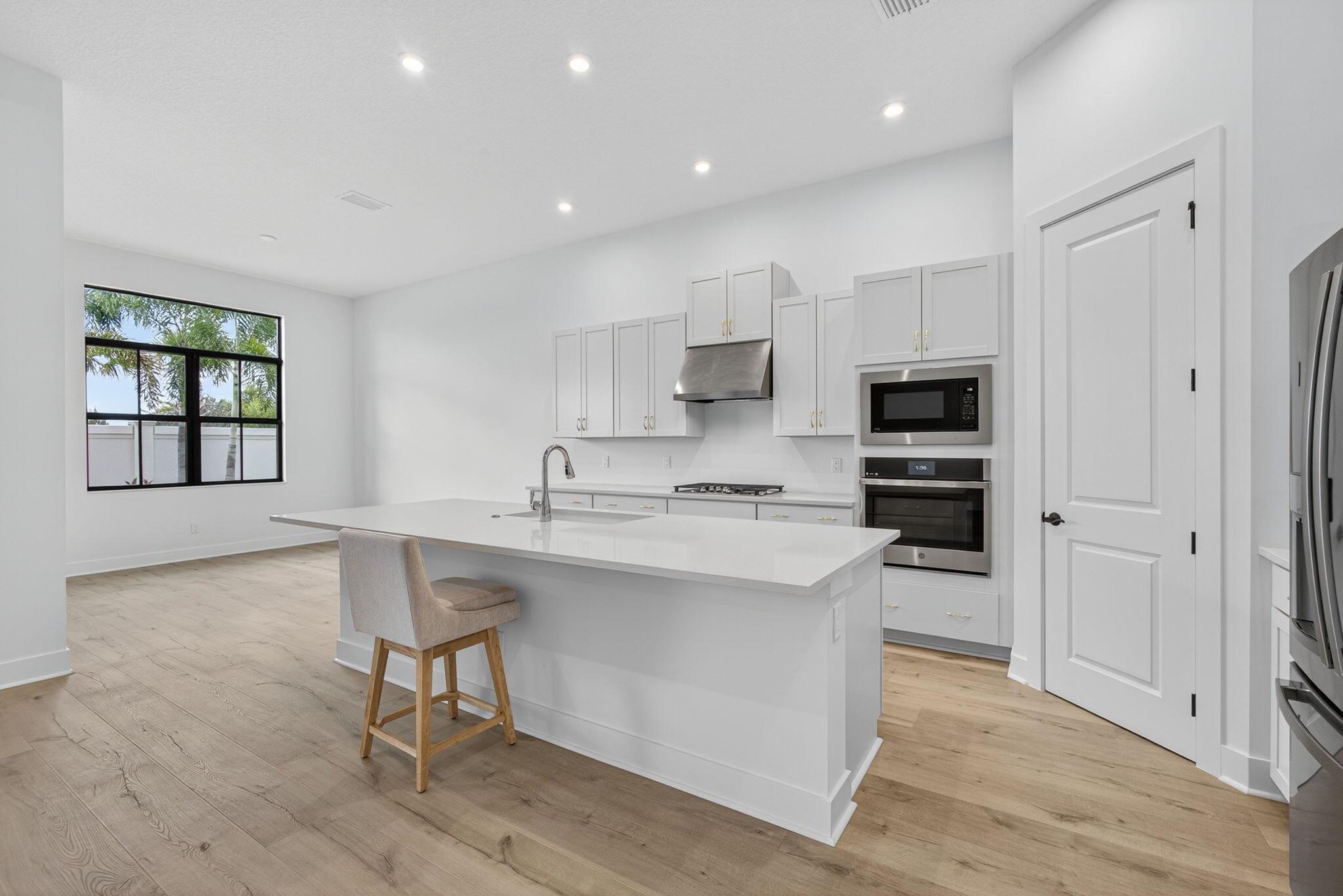 AVENIR POD 20 - Residential Lease