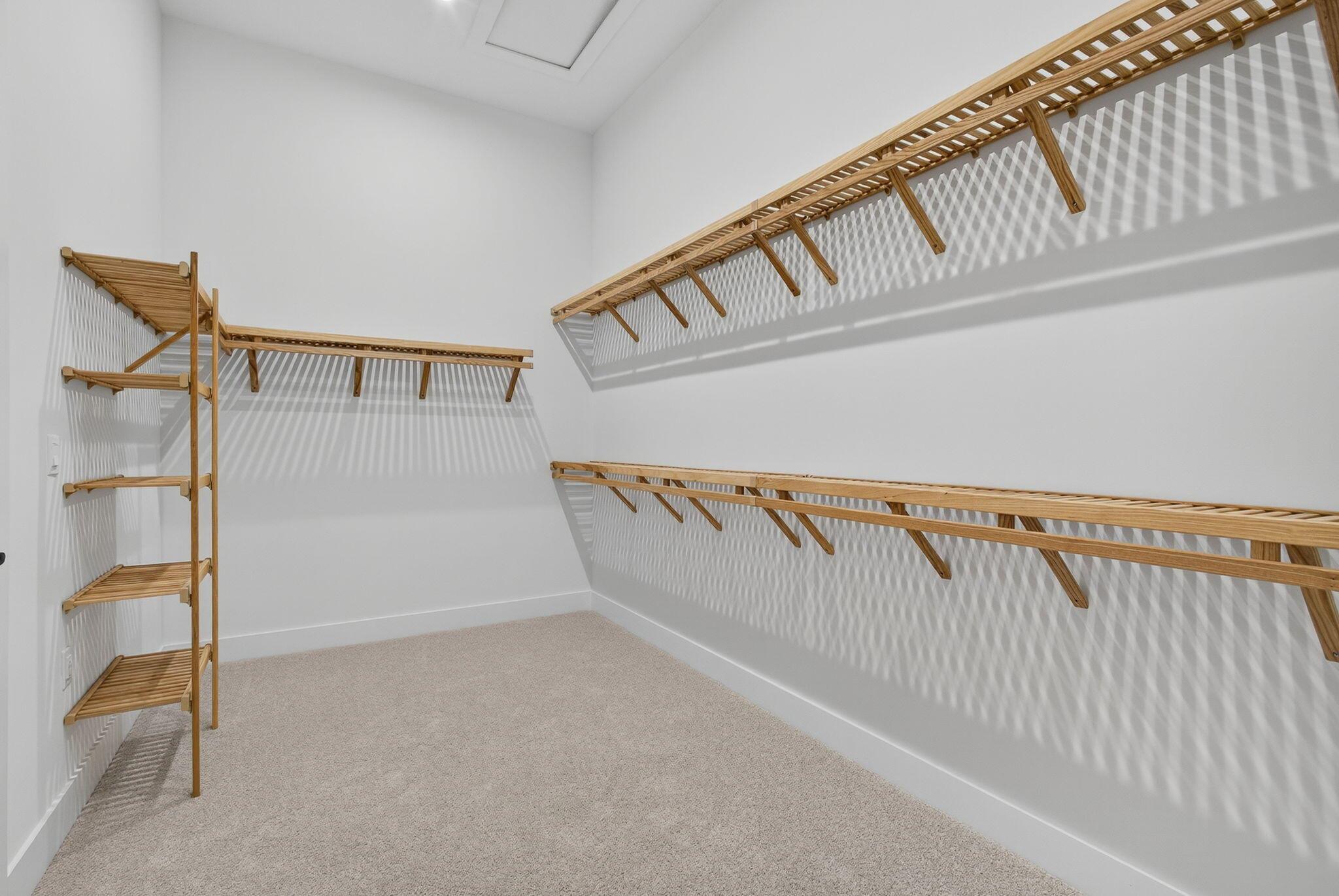 AVENIR POD 20 - Residential Lease