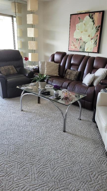 LAS VISTAS F IN INVERRARY - Residential