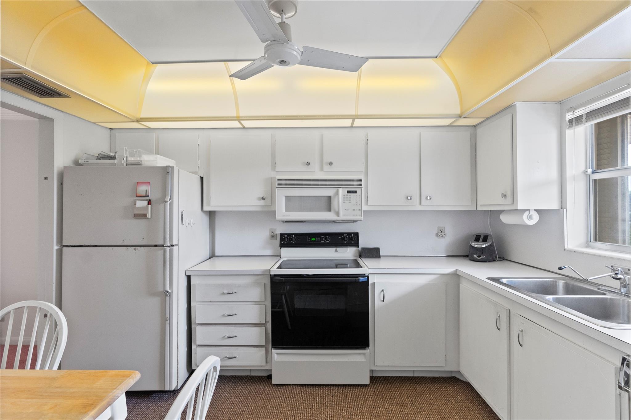 NORTH GARDEN CONDO - Residential