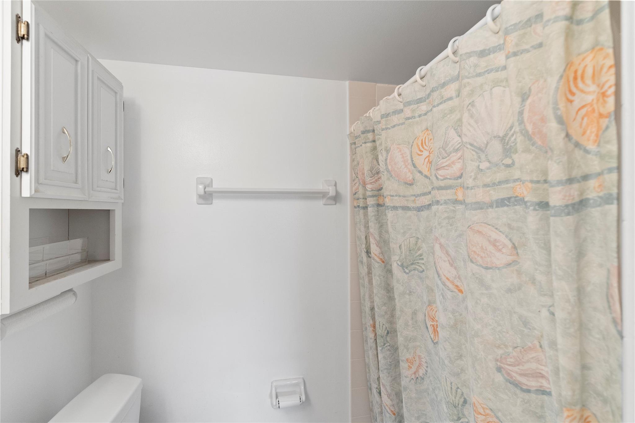 NORTH GARDEN CONDO - Residential