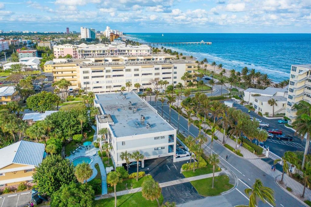 Photo of 445 SE 21st Avenue #305, Deerfield Beach, FL 33441 (MLS # R10988897)