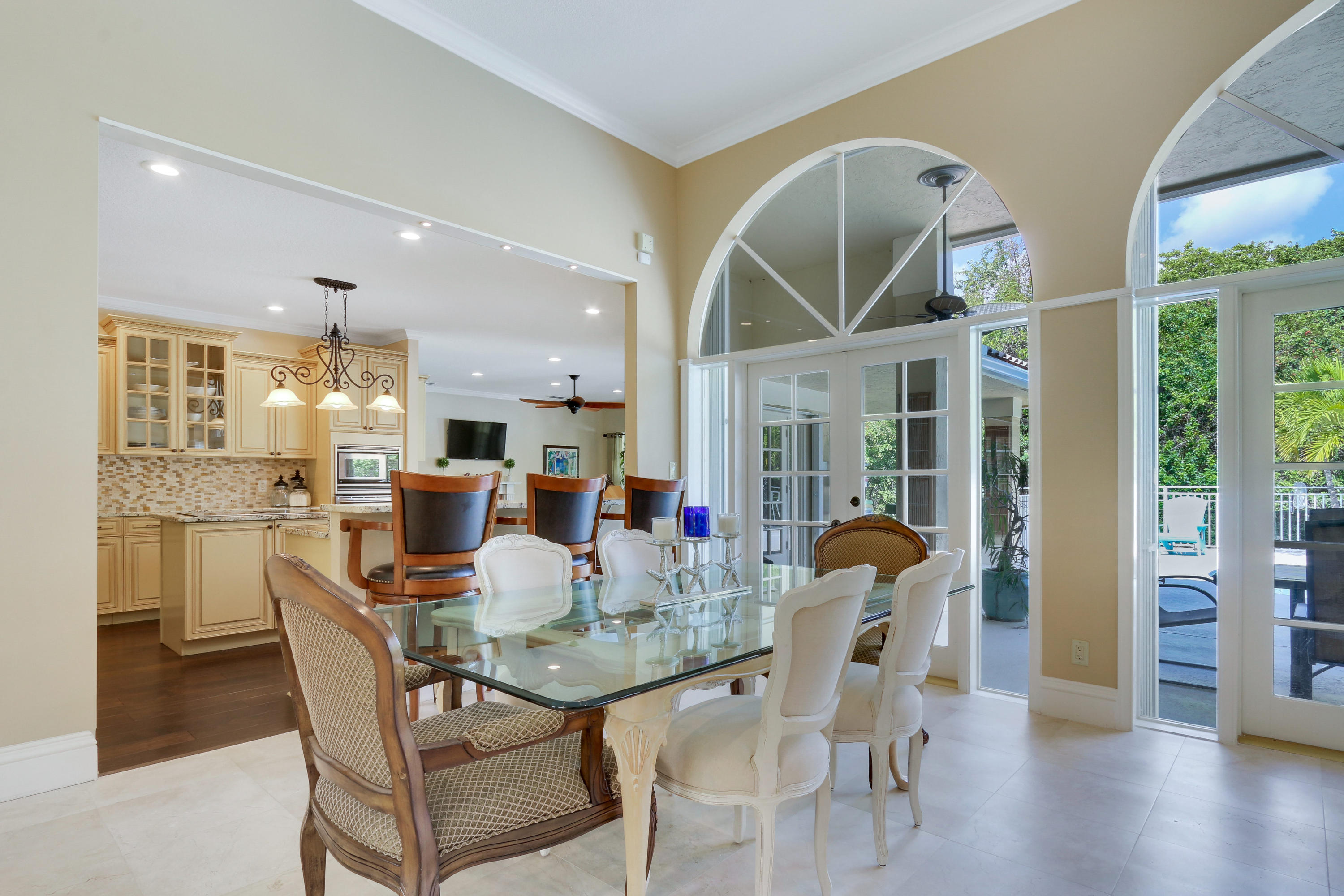 HERITAGE OAKS - Residential