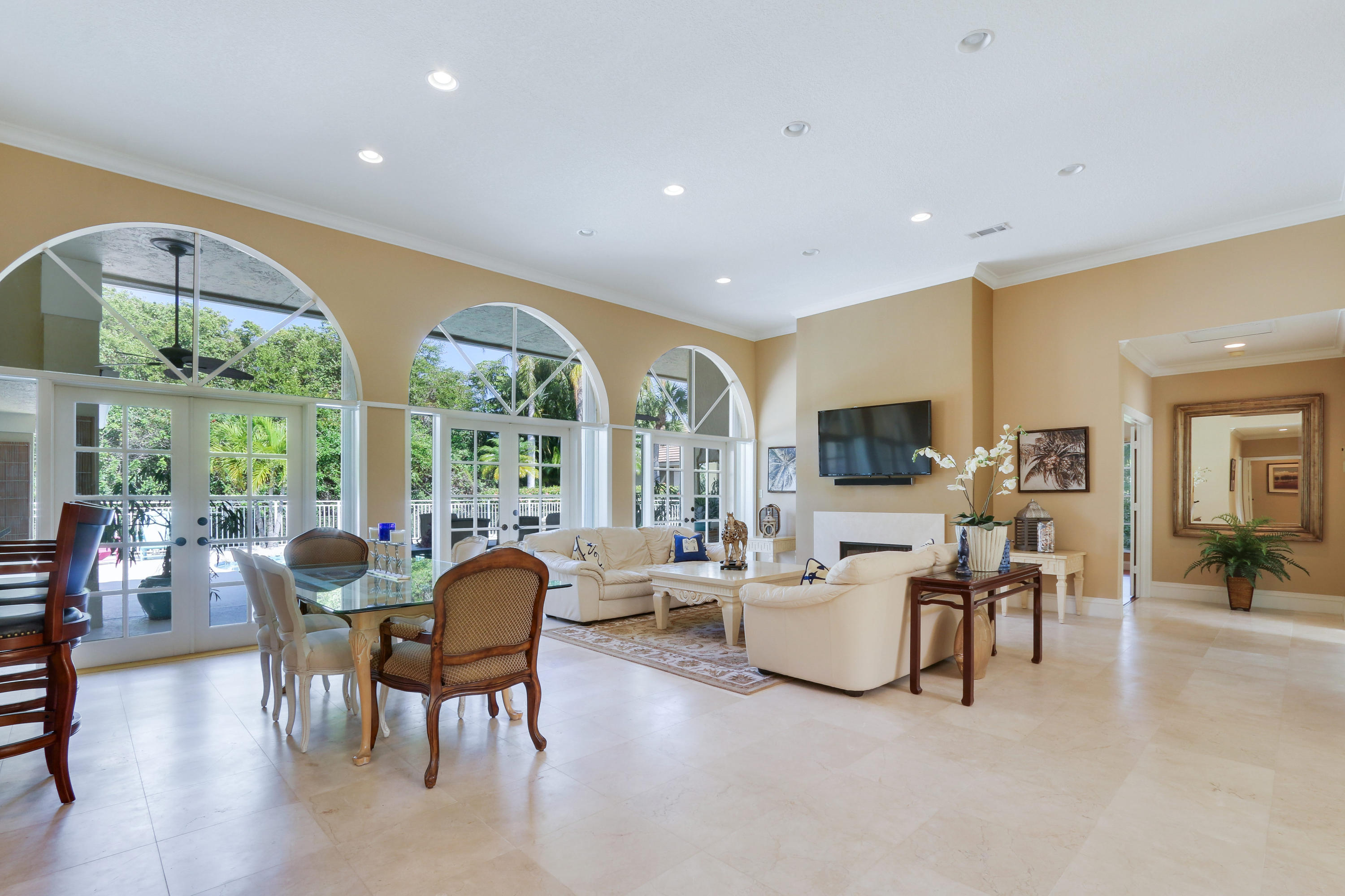 HERITAGE OAKS - Residential