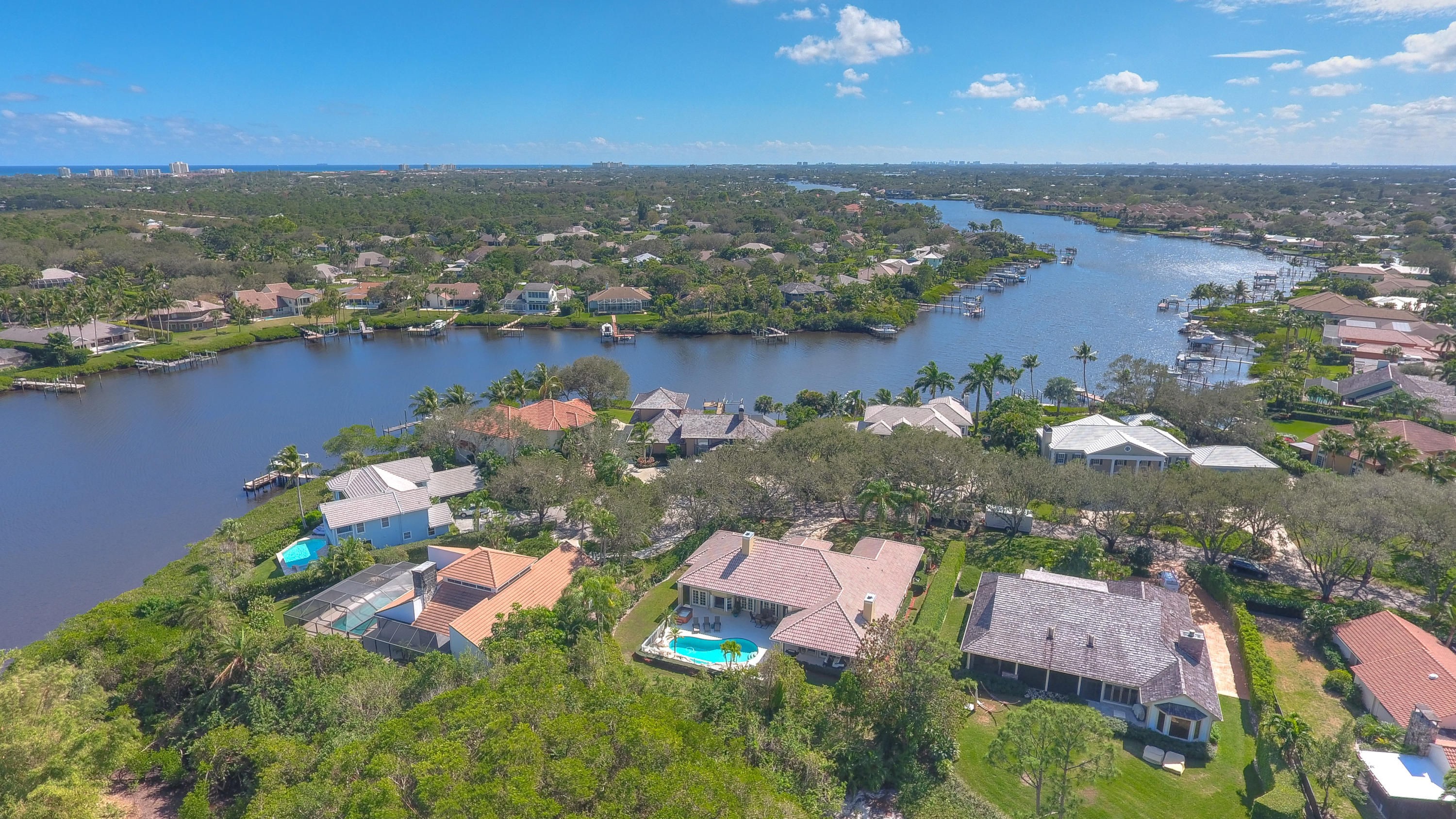 HERITAGE OAKS - Residential