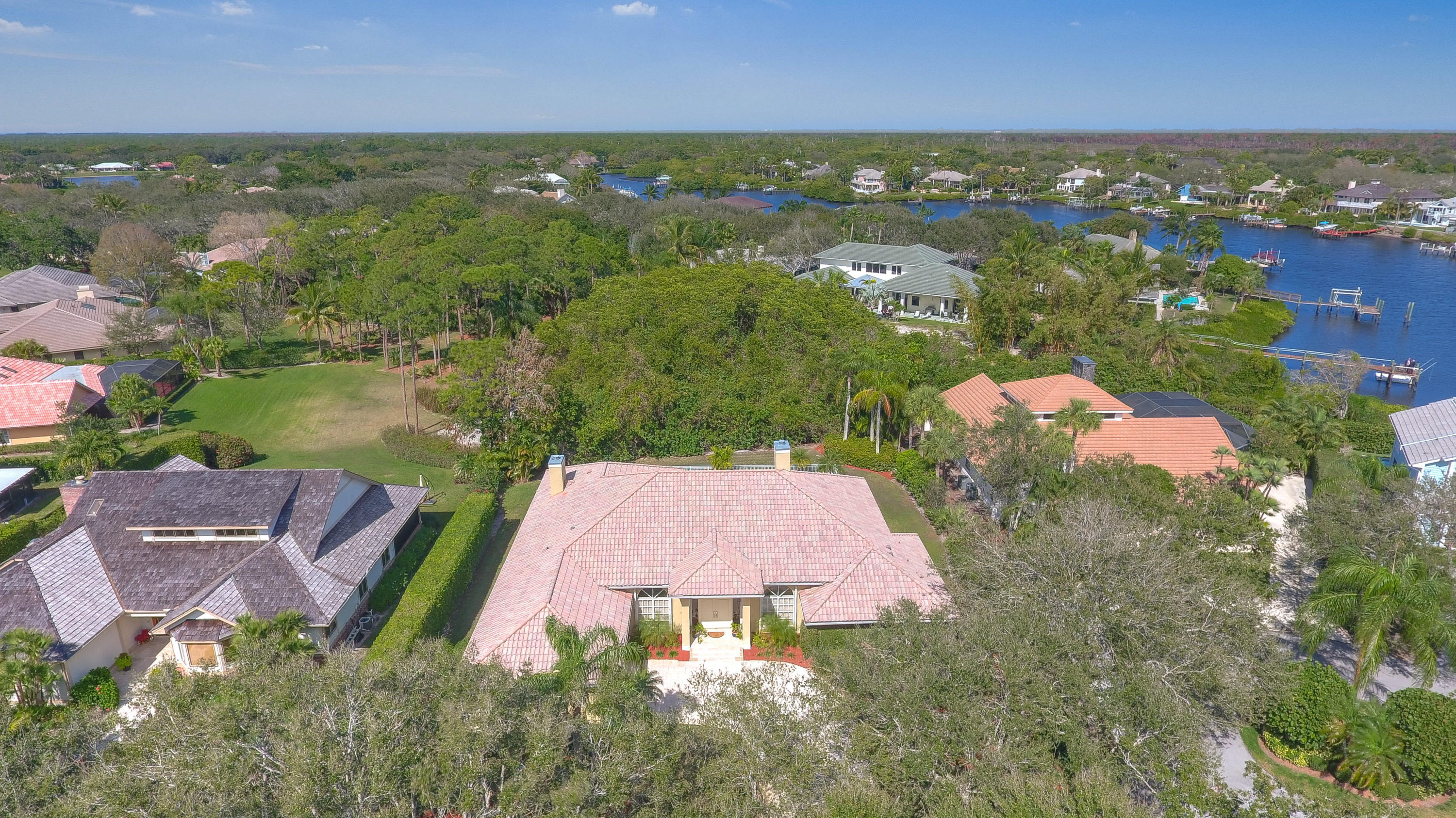 HERITAGE OAKS - Residential