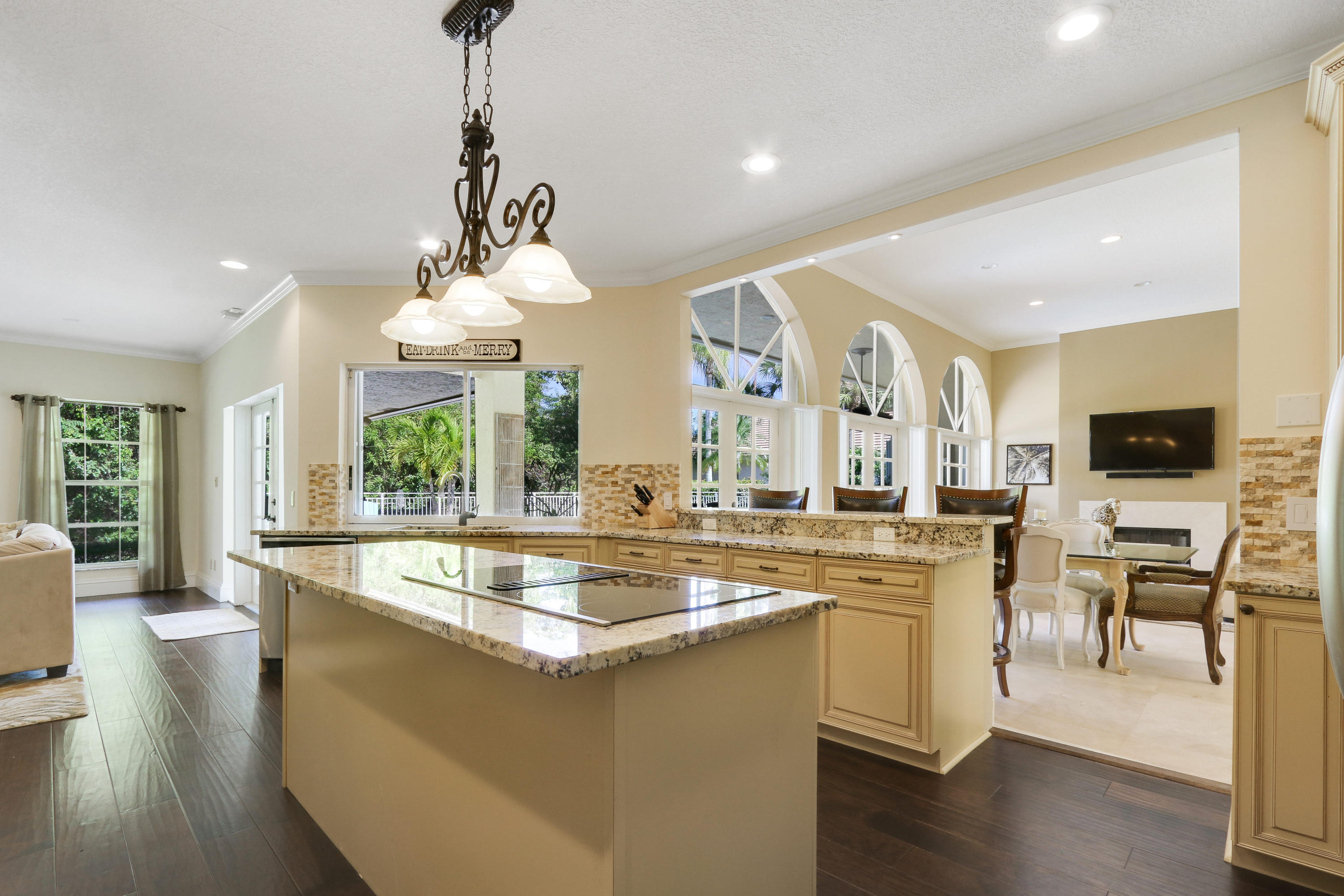 HERITAGE OAKS - Residential