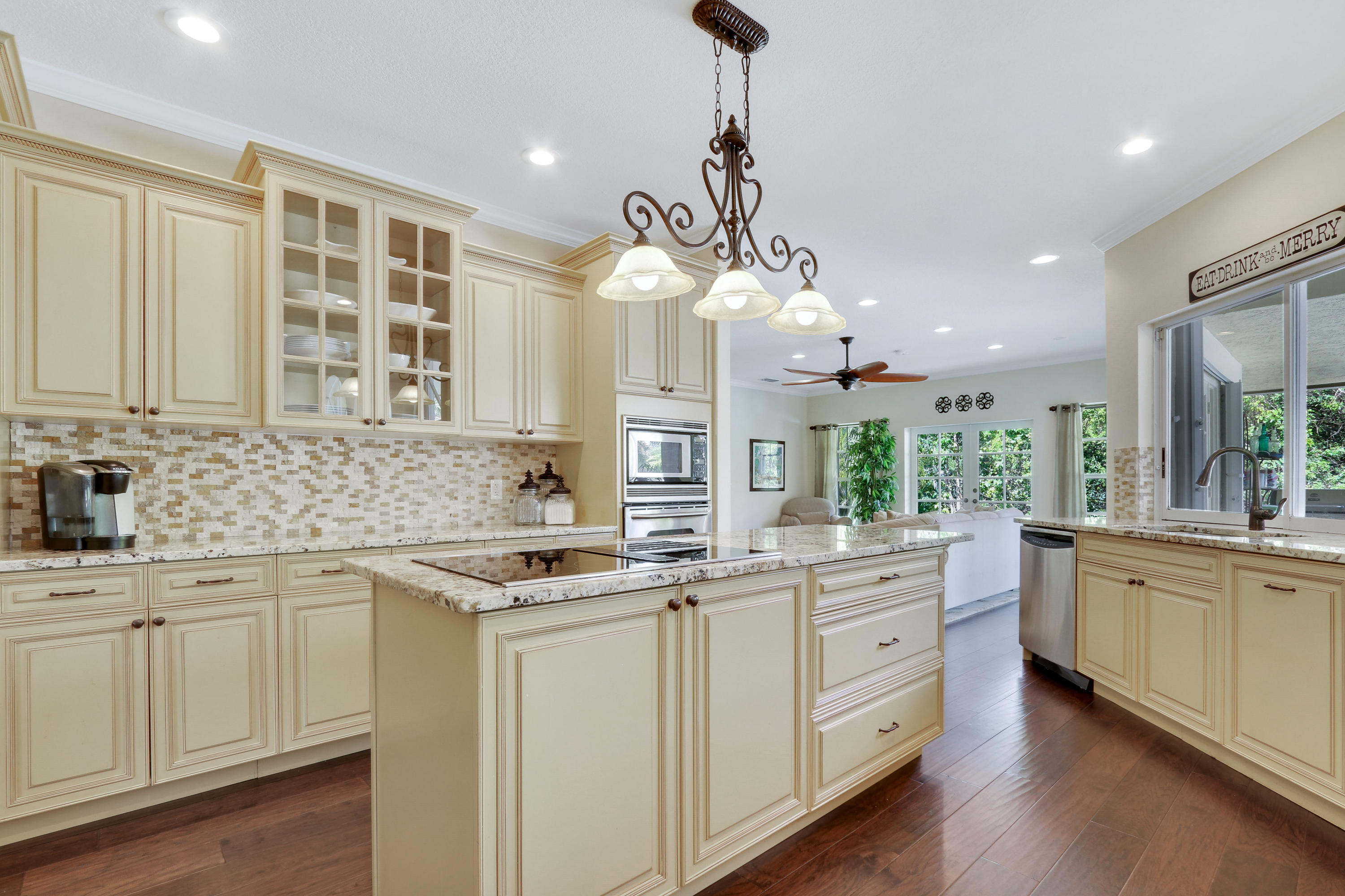 HERITAGE OAKS - Residential