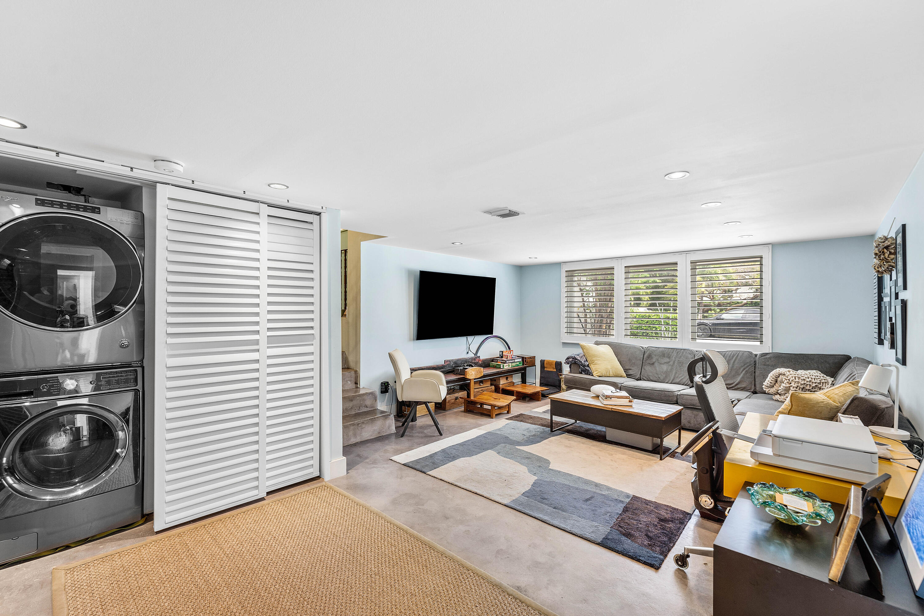 WHISEM UNIT B - Residential