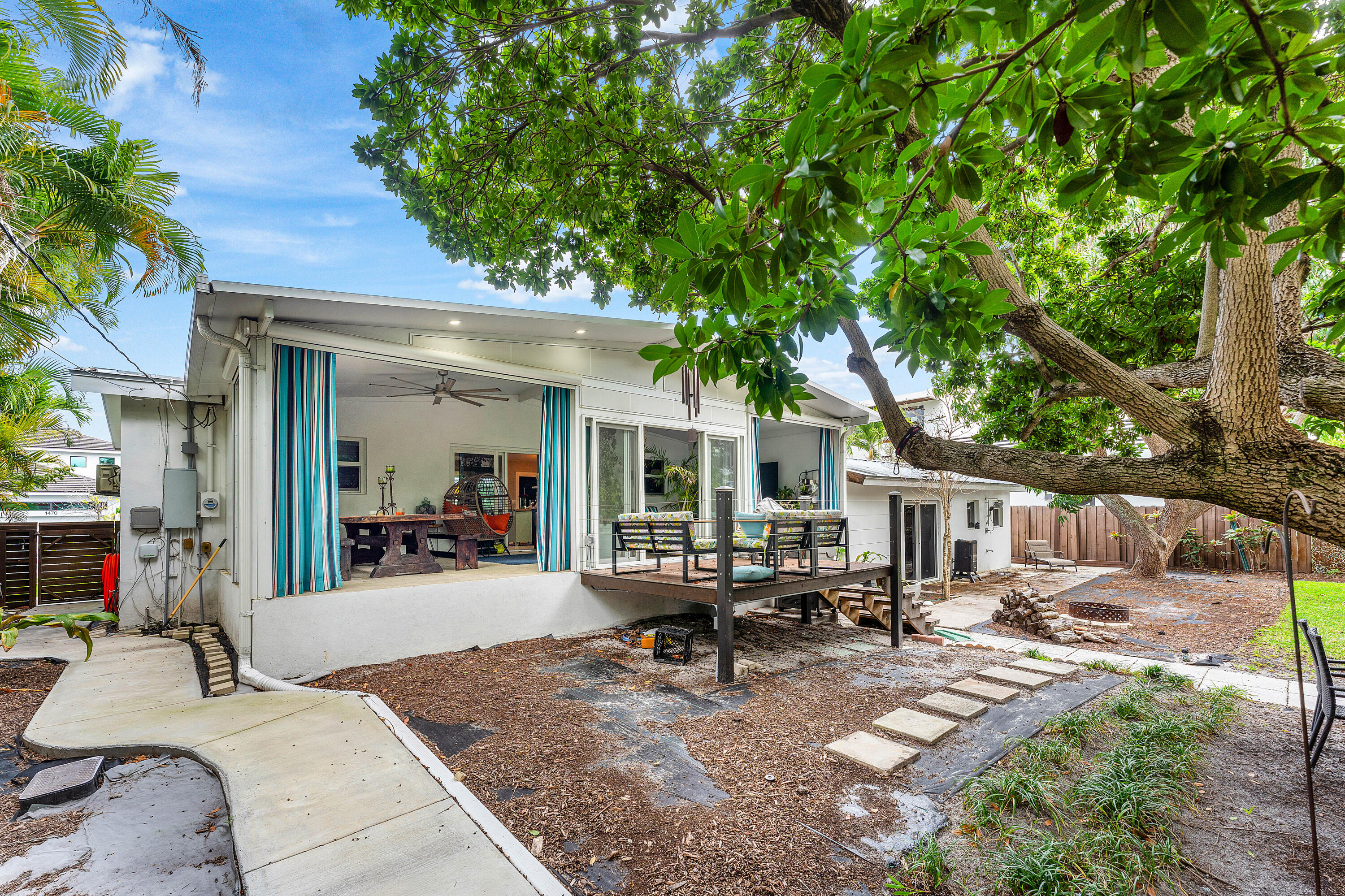 WHISEM UNIT B - Residential