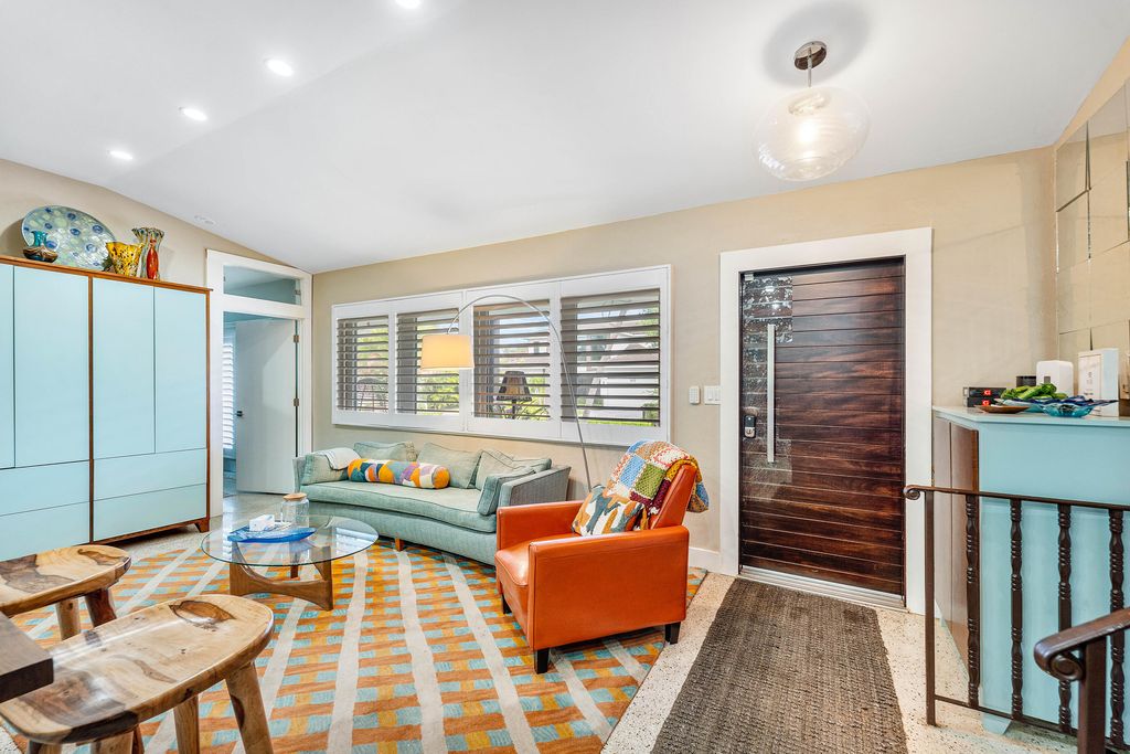 Photo of 1455 NE 4th Avenue, Boca Raton, FL 33432 (MLS # B26012365)