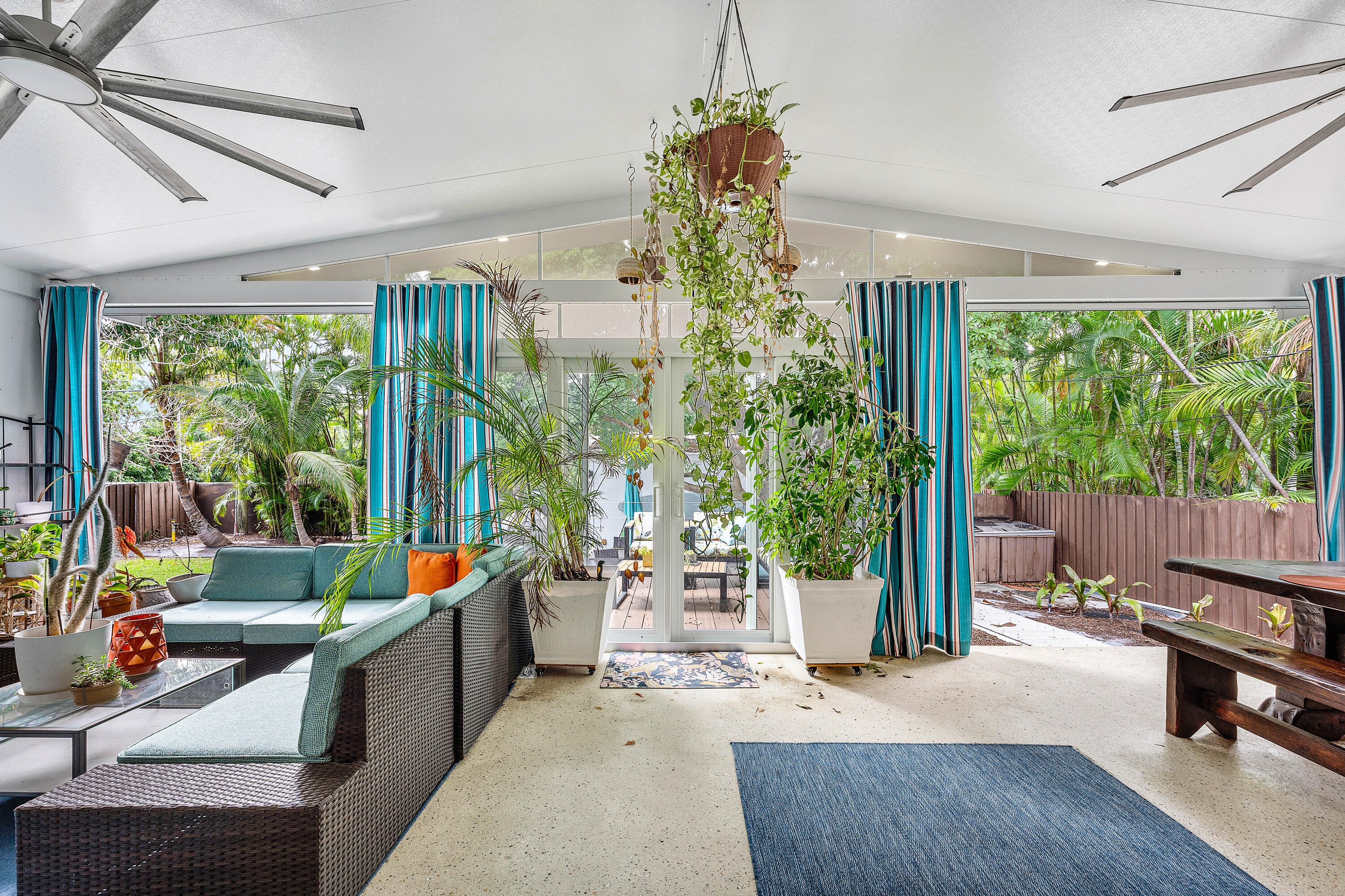 WHISEM UNIT B - Residential