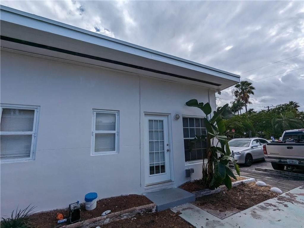 Photo of 1100 NE 12th Avenue #9, Fort Lauderdale, FL 33304 (MLS # F10545239)