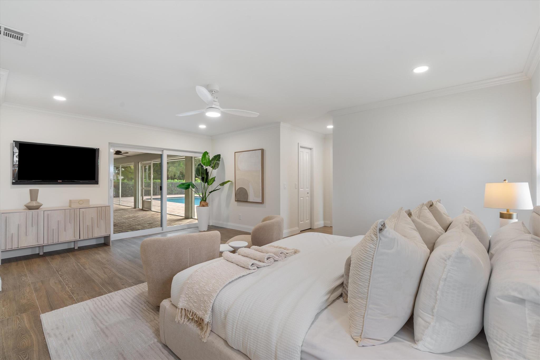 SOUTH SHORE 2 OF WELLINGT - Residential